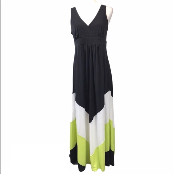 Sandra Darren Black and White Asymmetrical Sundress - Picture 1 of 5